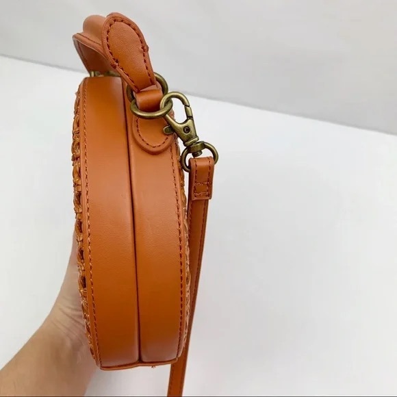 ❤️SOLD❤️Anthropologie Serena Woven Round Bag Crossbody Bag. - Picture 5 of 10